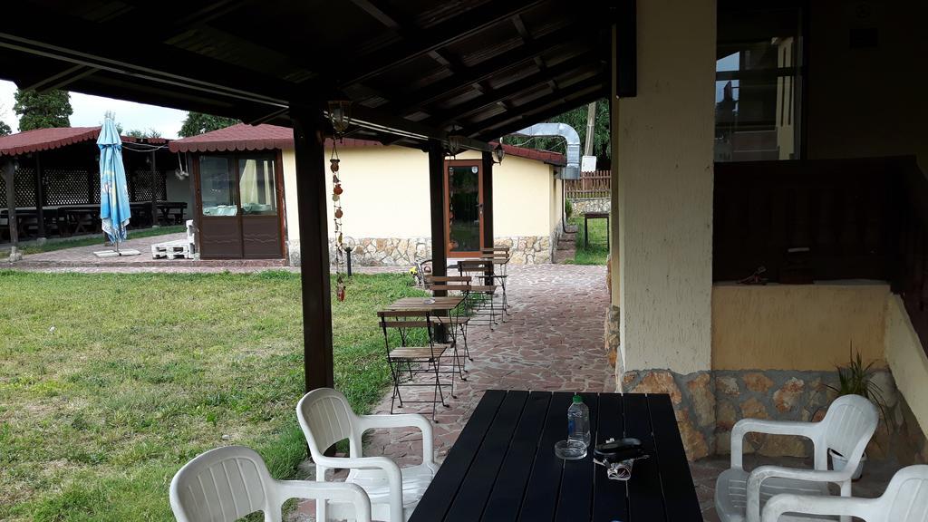 Вілла Complex Fretly Gorni Dubnik Екстер'єр фото